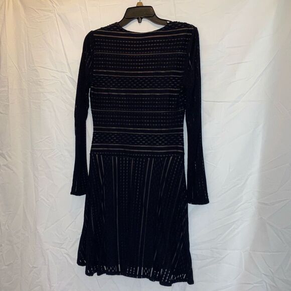 BCBGMAXAZRIA Black and Cream Long Sleeve Dress - Picture 6 of 11